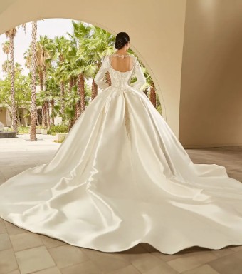 Klent Bridal KL525 #3 thumbnail